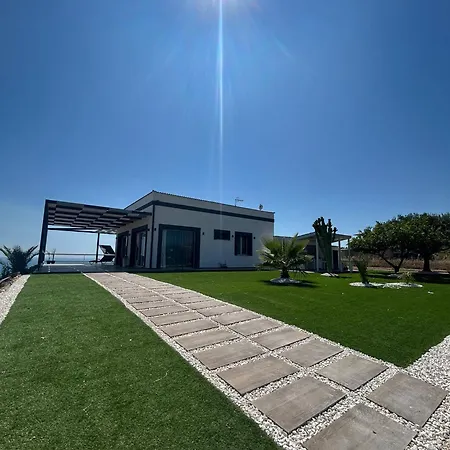Alena Hébergement de vacances Montallegro