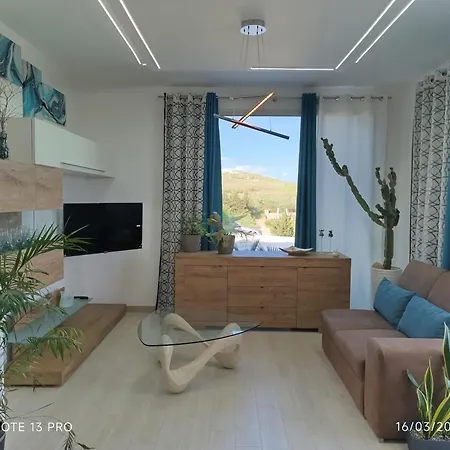 Alena Holiday home Montallegro